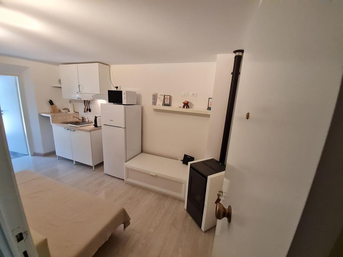 Al Castello - Aeroporto Delle Marche - Ancona Leilighet Falconara Marittima Eksteriør bilde